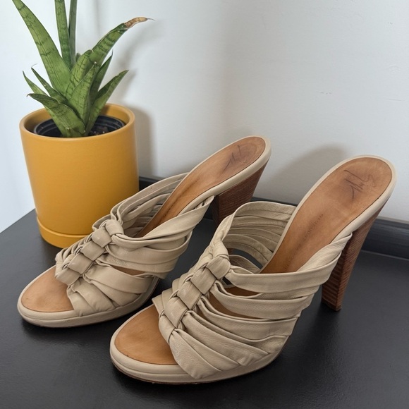 Giuseppe Zanotti cream tan platform sandals heels - size 40 (US 9) - Picture 4 of 7